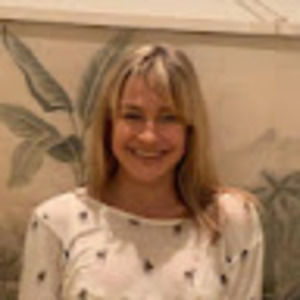 Meet your Posher, Chloe